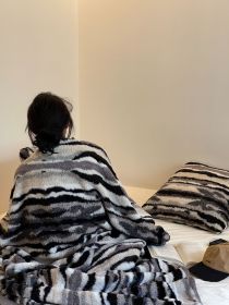 Tie-dyed Zebra Stripes Single Nap Blanket (Option: Black-150x200cm)